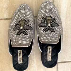 Steve Madden Men’s (but can also be women’s) rhinestone BUZZ 🐝 mule.